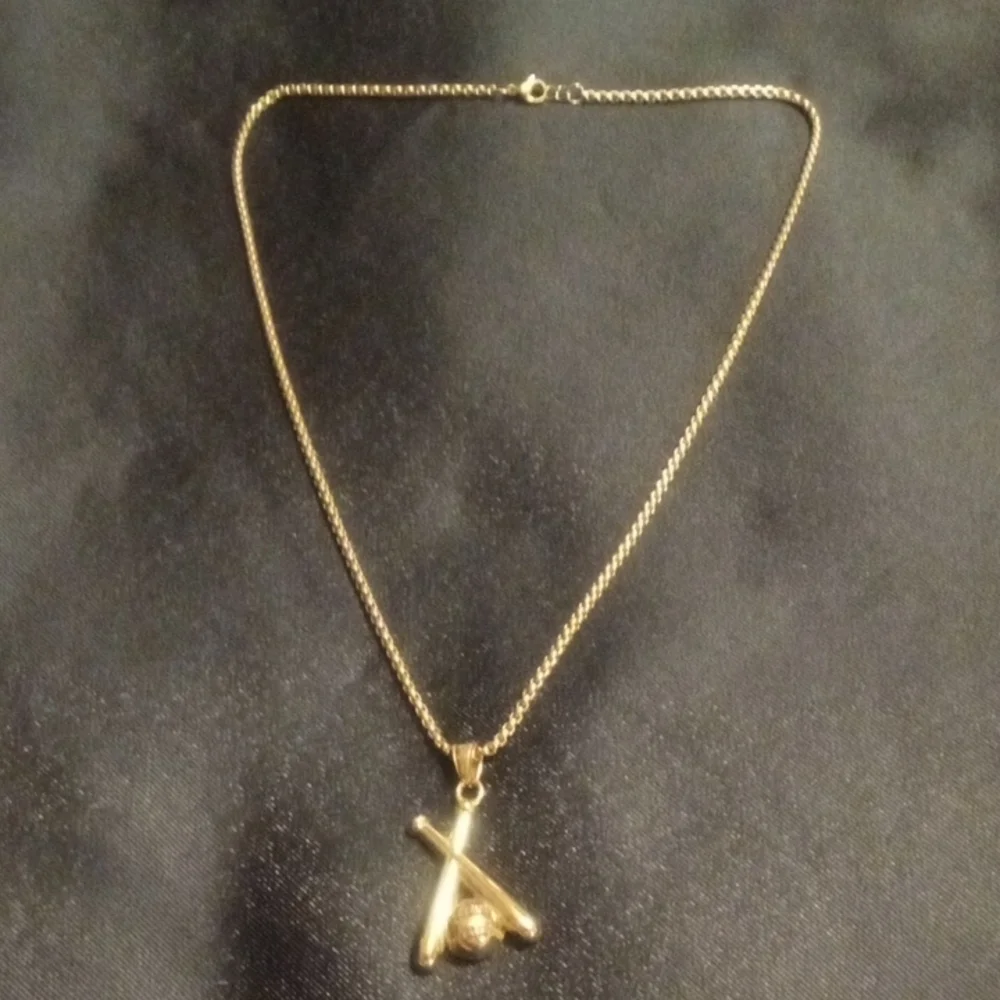 N/A elegant gold